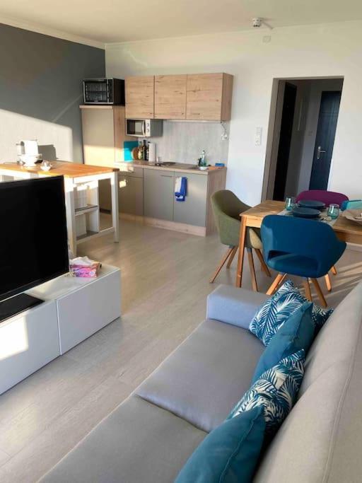 Schoene Ferienwohnung Mit Wolfgangseeblick Strobl Exterior photo