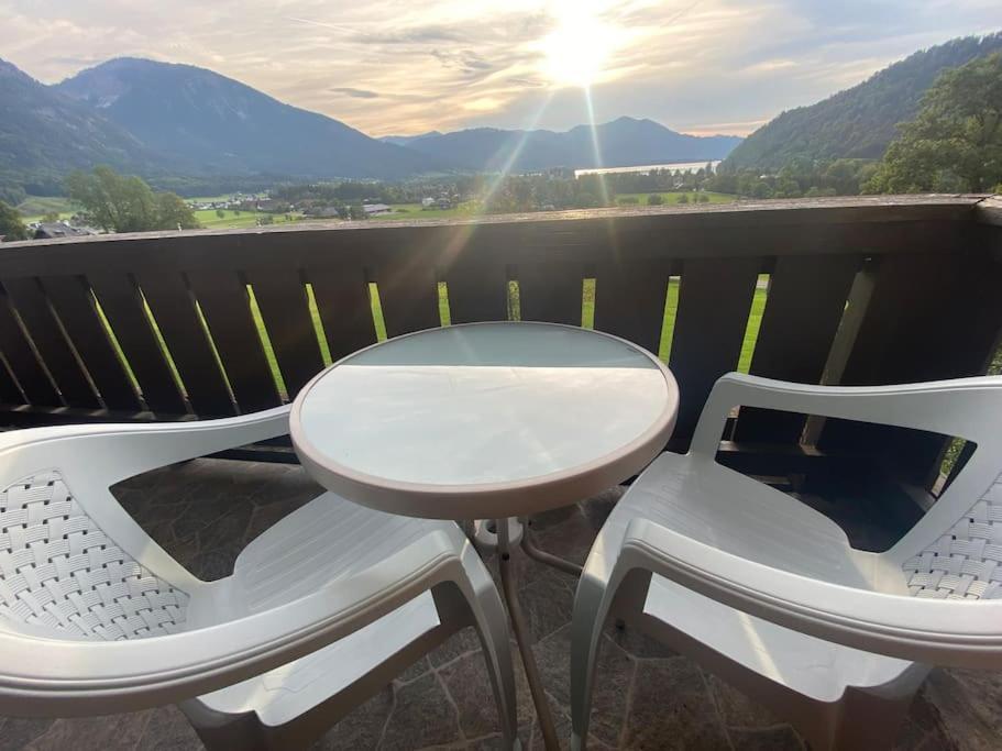 Schoene Ferienwohnung Mit Wolfgangseeblick Strobl Exterior photo