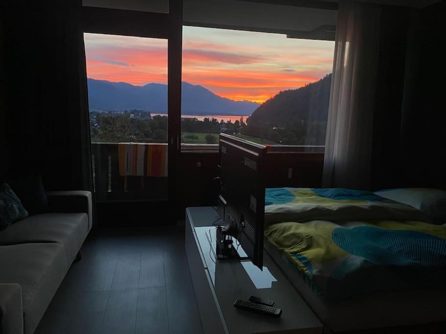 Schoene Ferienwohnung Mit Wolfgangseeblick Strobl Exterior photo