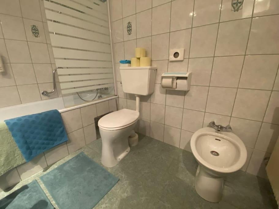 Schoene Ferienwohnung Mit Wolfgangseeblick Strobl Exterior photo
